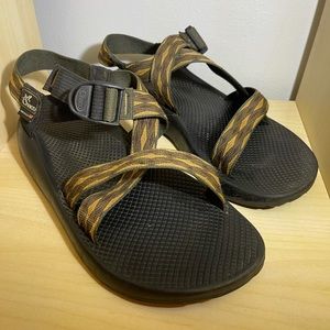 Men’s Chacos!